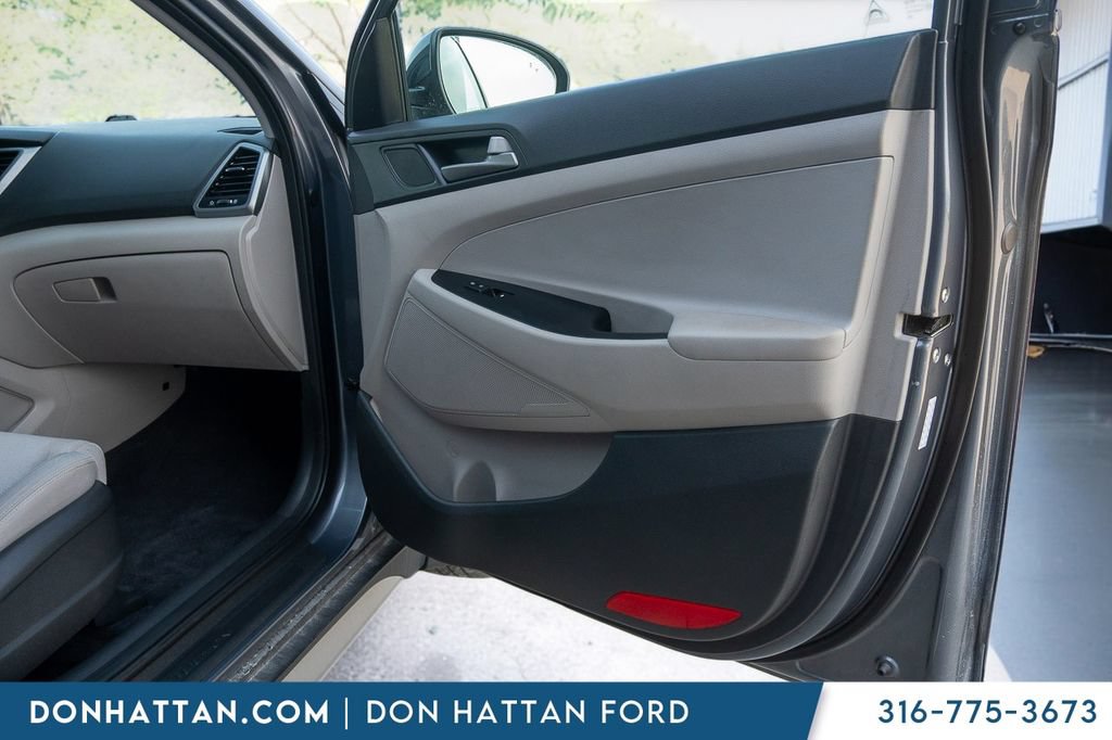 Used 2018 Hyundai Tucson Value w/ Cargo Package AWD/4WD image 25
