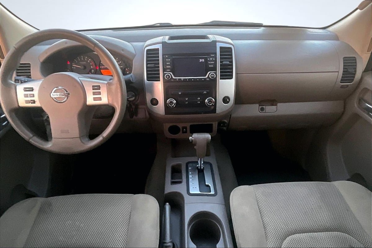 Used 2018 Nissan Frontier SV RWD image 14