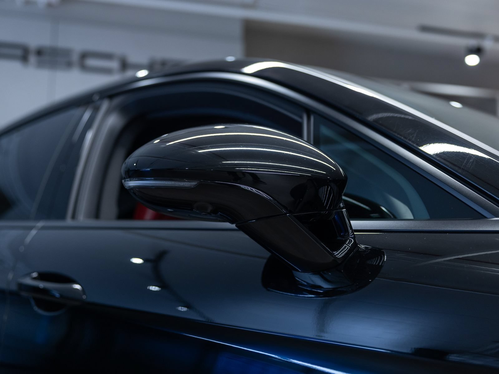 Certified 2020 Porsche Panamera image 18