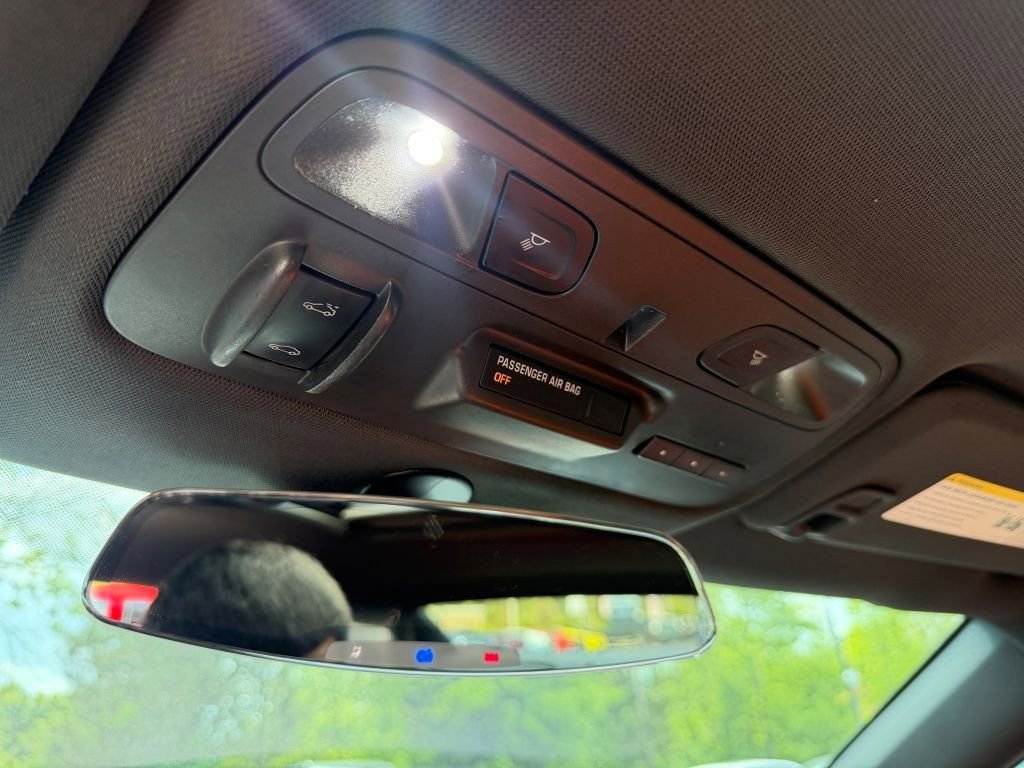 Used 2018 Chevrolet Camaro SS w/ Hot Wheels Edition RWD image 17