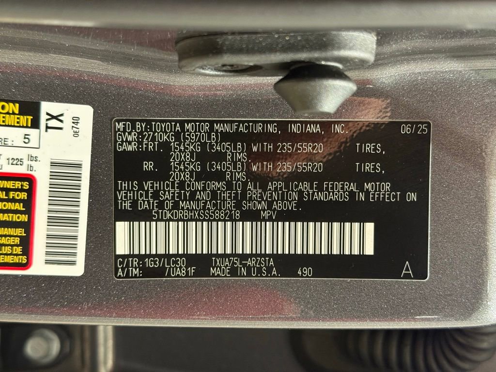 Used 2025 Toyota Highlander XSE AWD/4WD image 33