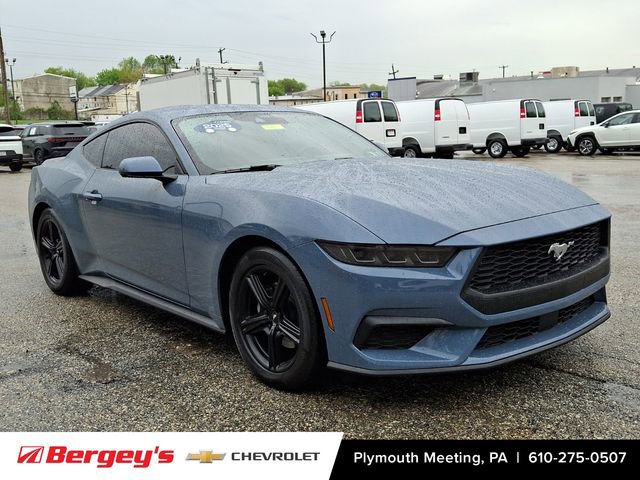 Used 2025 Ford Mustang Coupe RWD video 2
