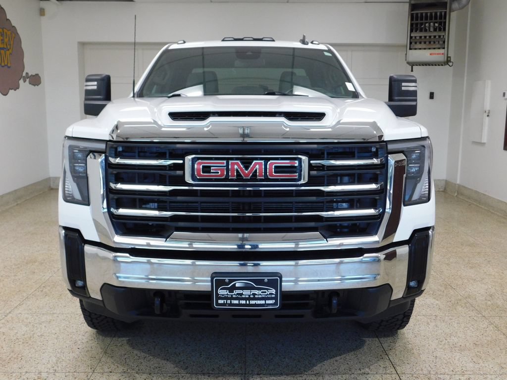 Used 2024 GMC Sierra 2500 SLE w/ SLE Convenience Package AWD/4WD image 2