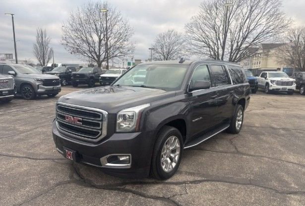 Used 2016 GMC Yukon XL SLT w/ Open Road Package image 3