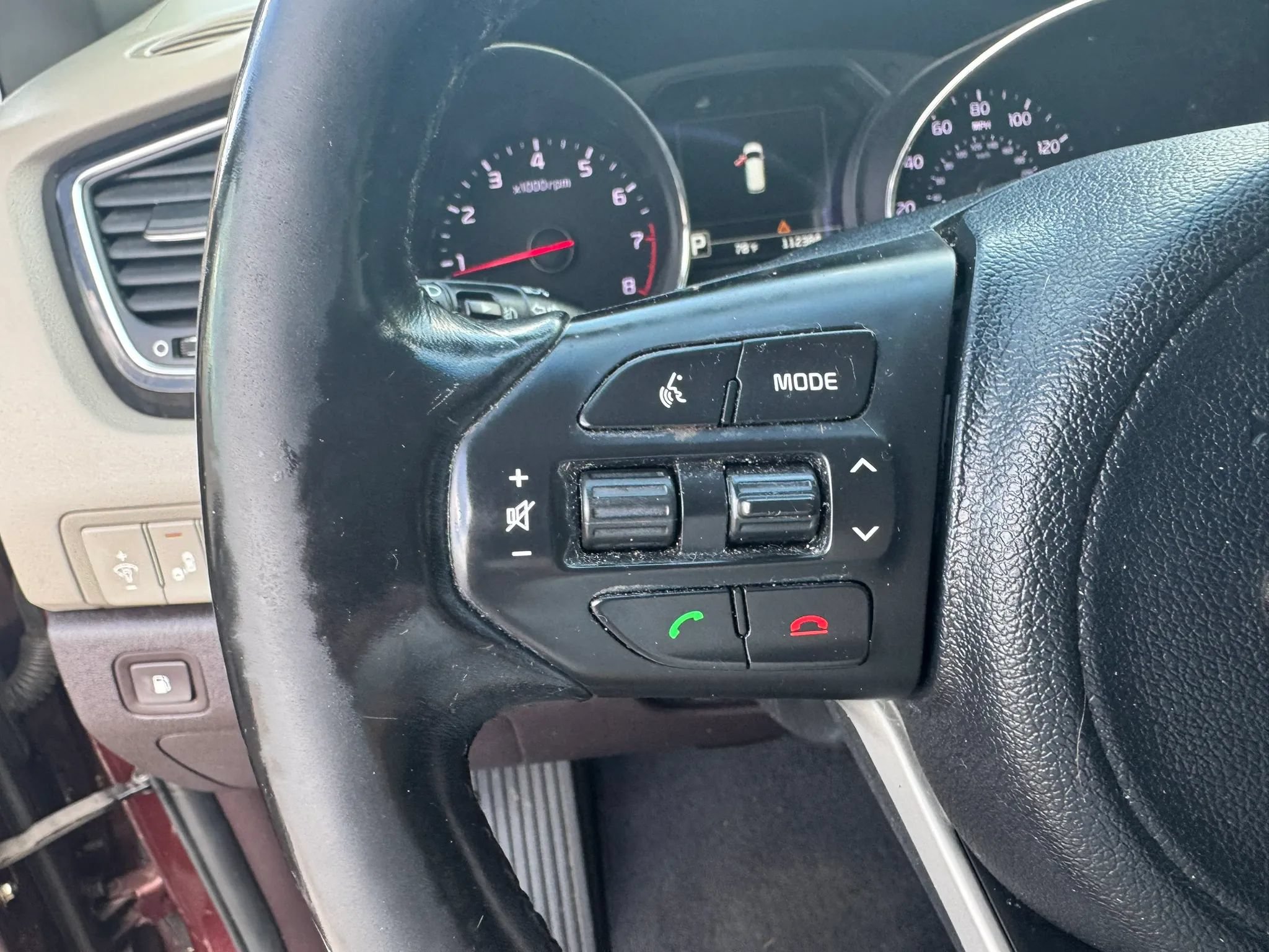 Used 2018 Kia Sedona SX Limited FWD image 15