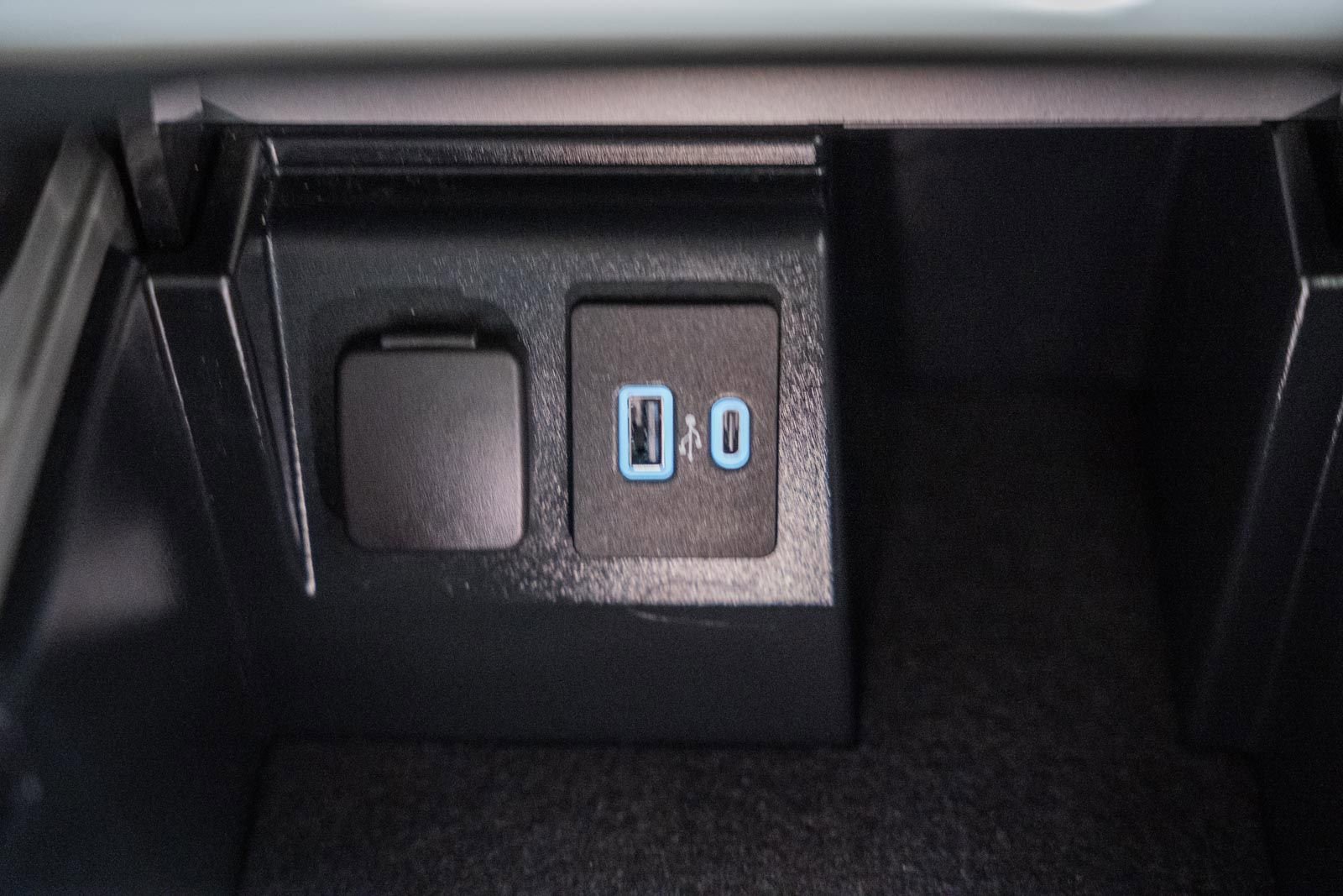 Used 2022 Ford Explorer XLT w/ Equipment Group 202A image 31