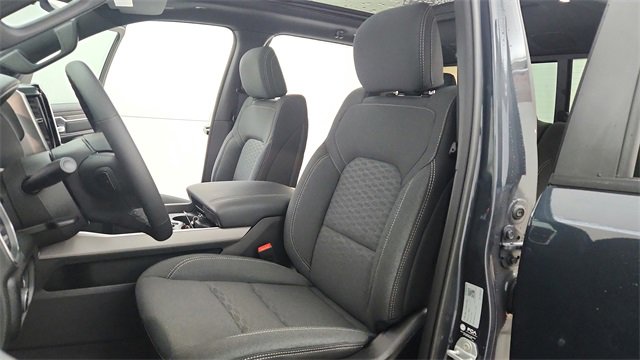 New 2026 RAM 1500 4x4 Crew Cab image 16