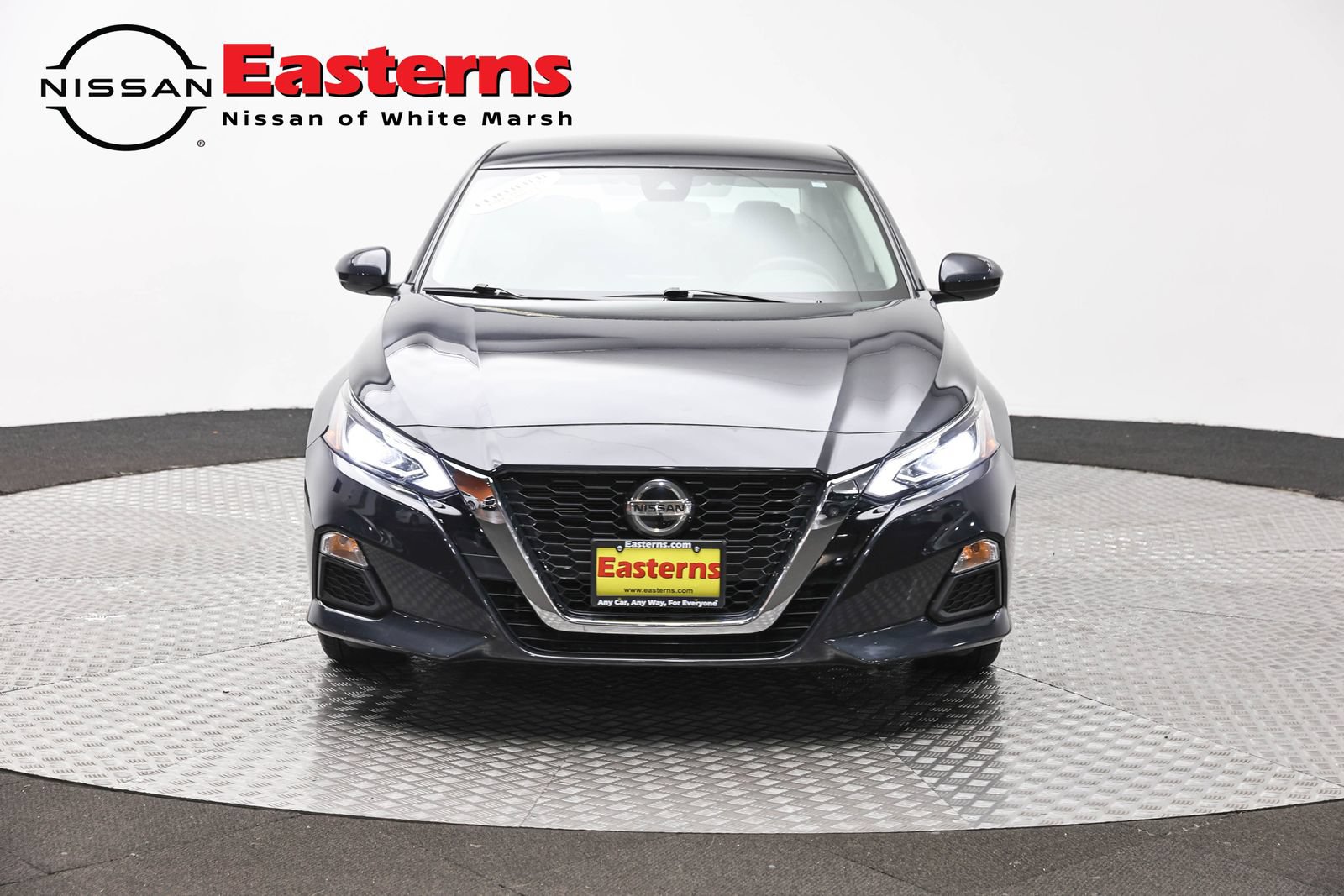 Used 2022 Nissan Altima 2.5 SV FWD image 2