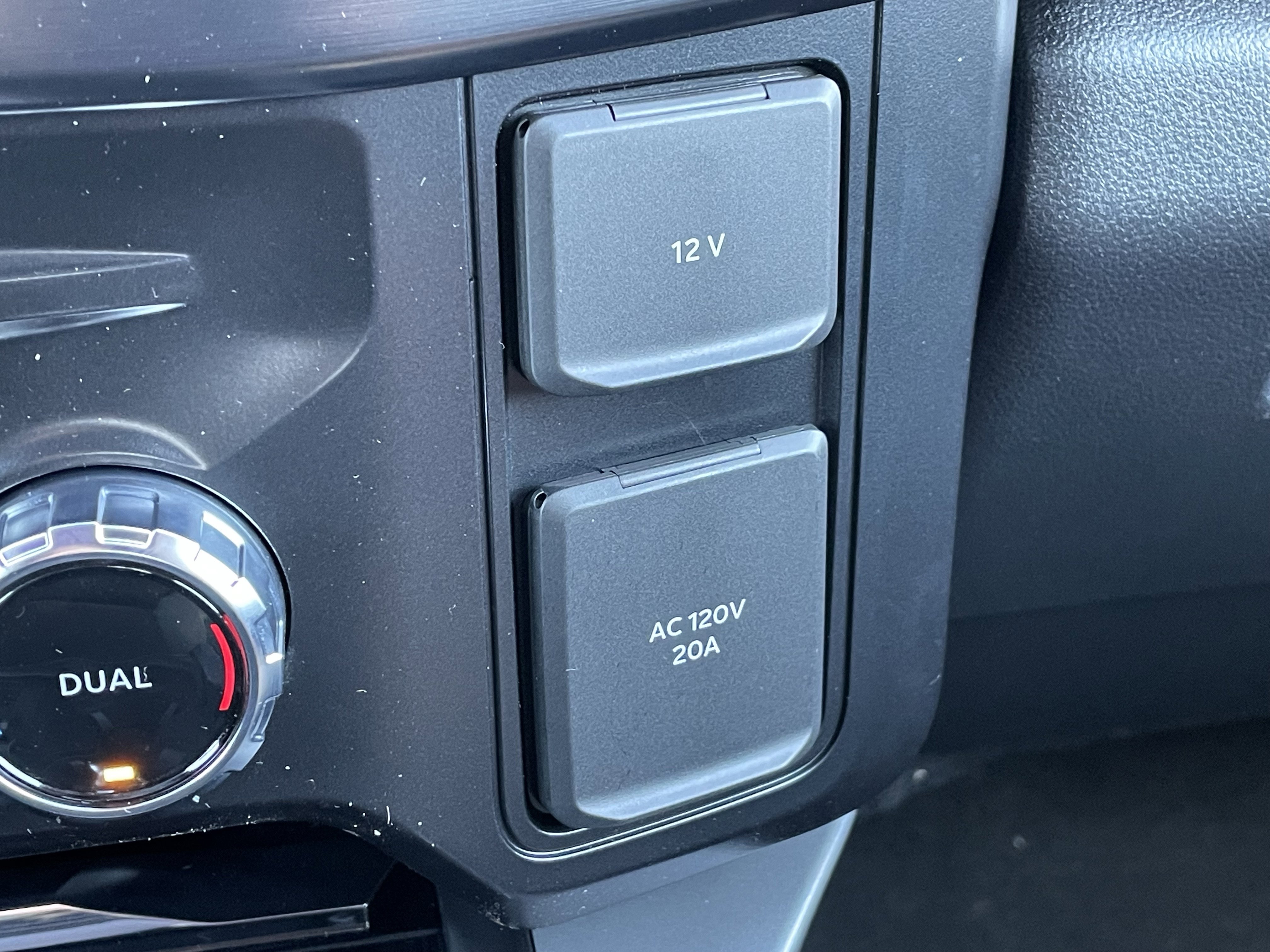 New 2026 Ford F350 Lariat w/ Lariat Ultimate Package image 28