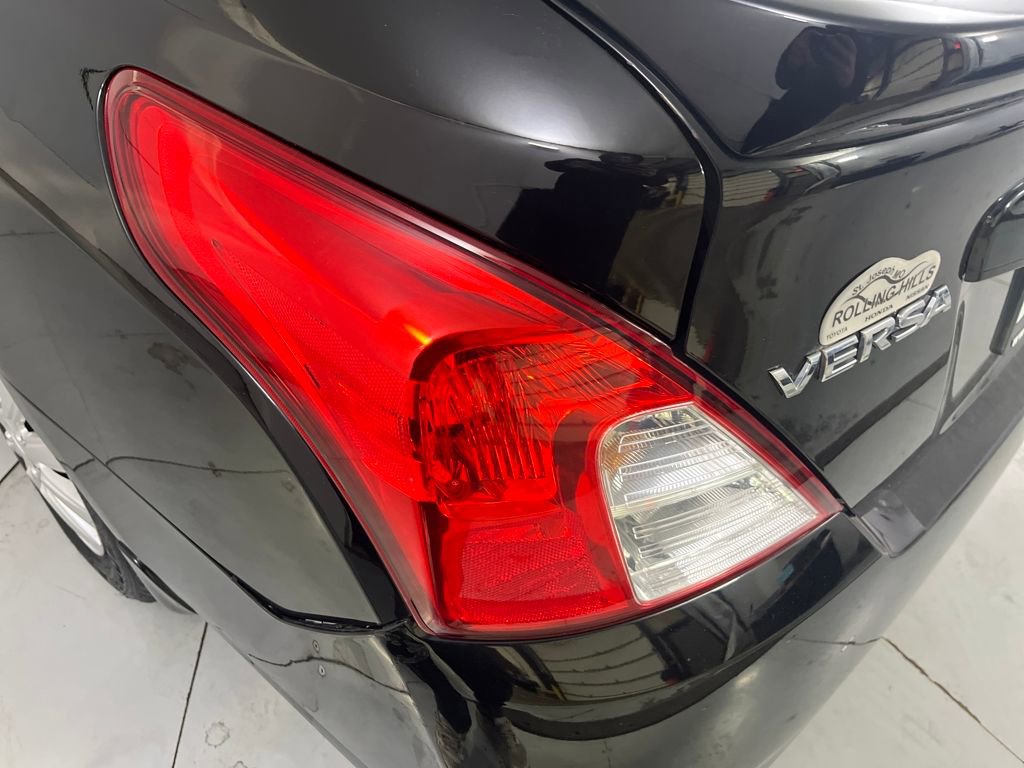 Used 2018 Nissan Versa S Plus image 41