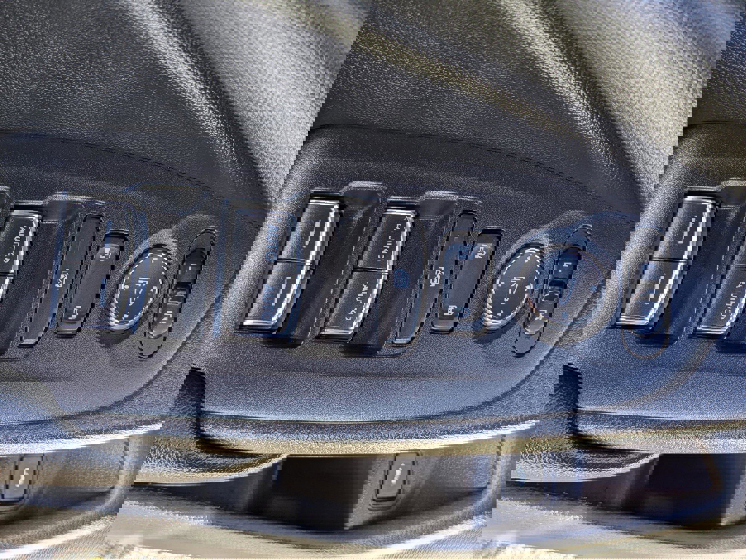 Used 2022 Honda Accord Sport image 13