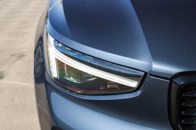 New 2026 Volvo XC40 B5 Ultra w/ Climate Package image 10