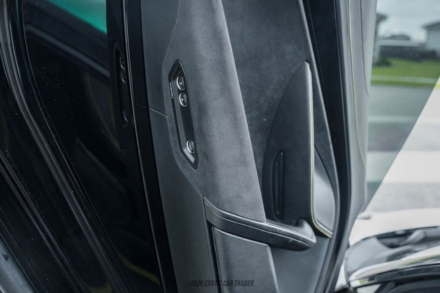 Used 2020 McLaren 720S Performance RWD image 35