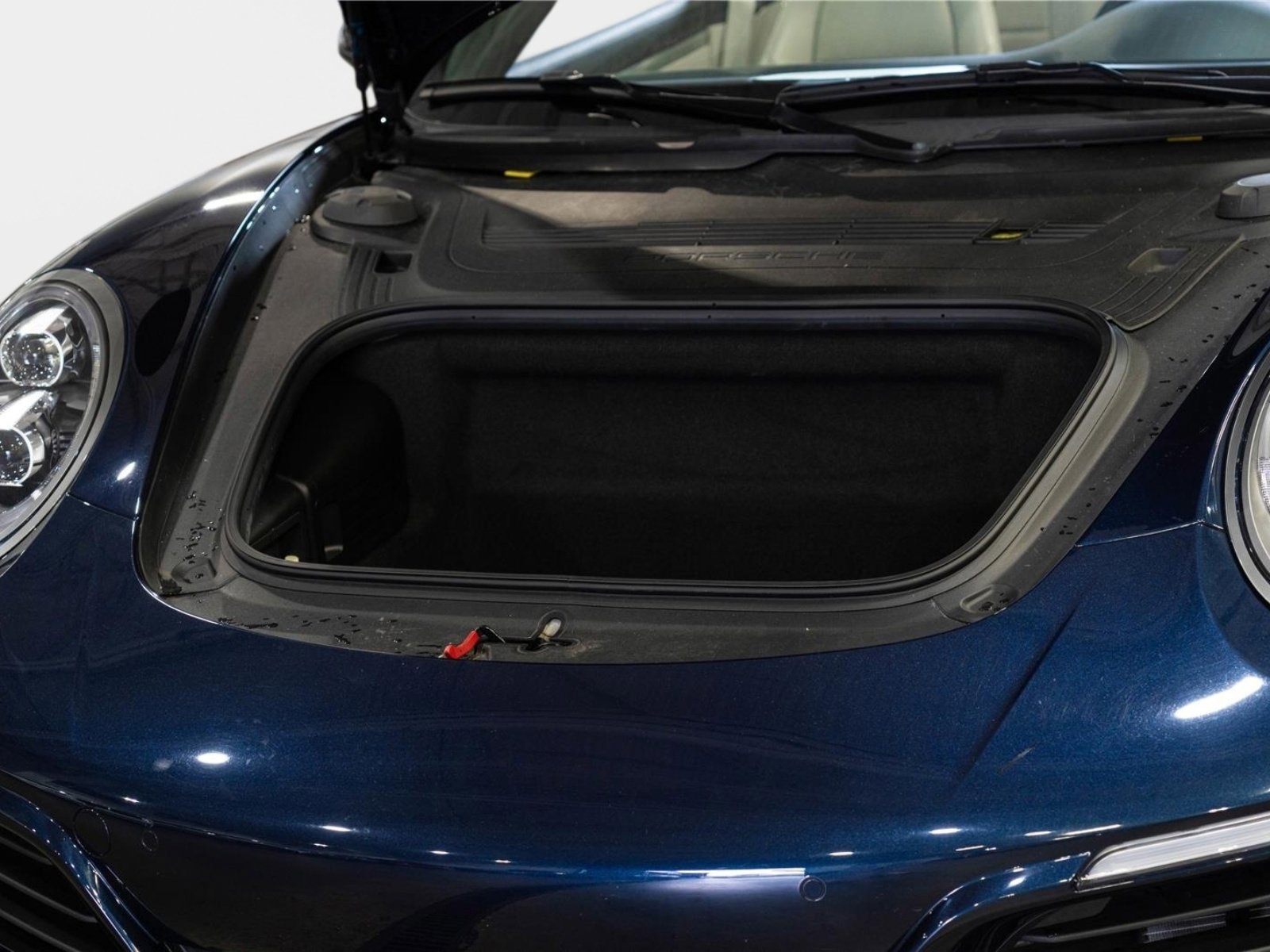 Used 2019 Porsche 911 Carrera image 37