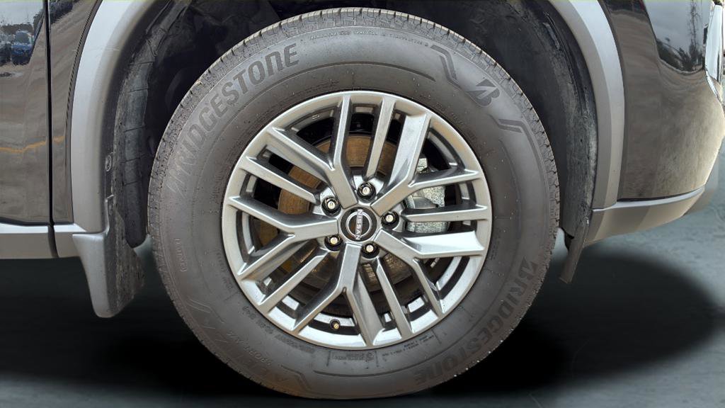 Used 2024 Nissan Rogue S image 30