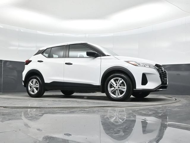 Used 2024 Nissan Kicks S FWD image 46