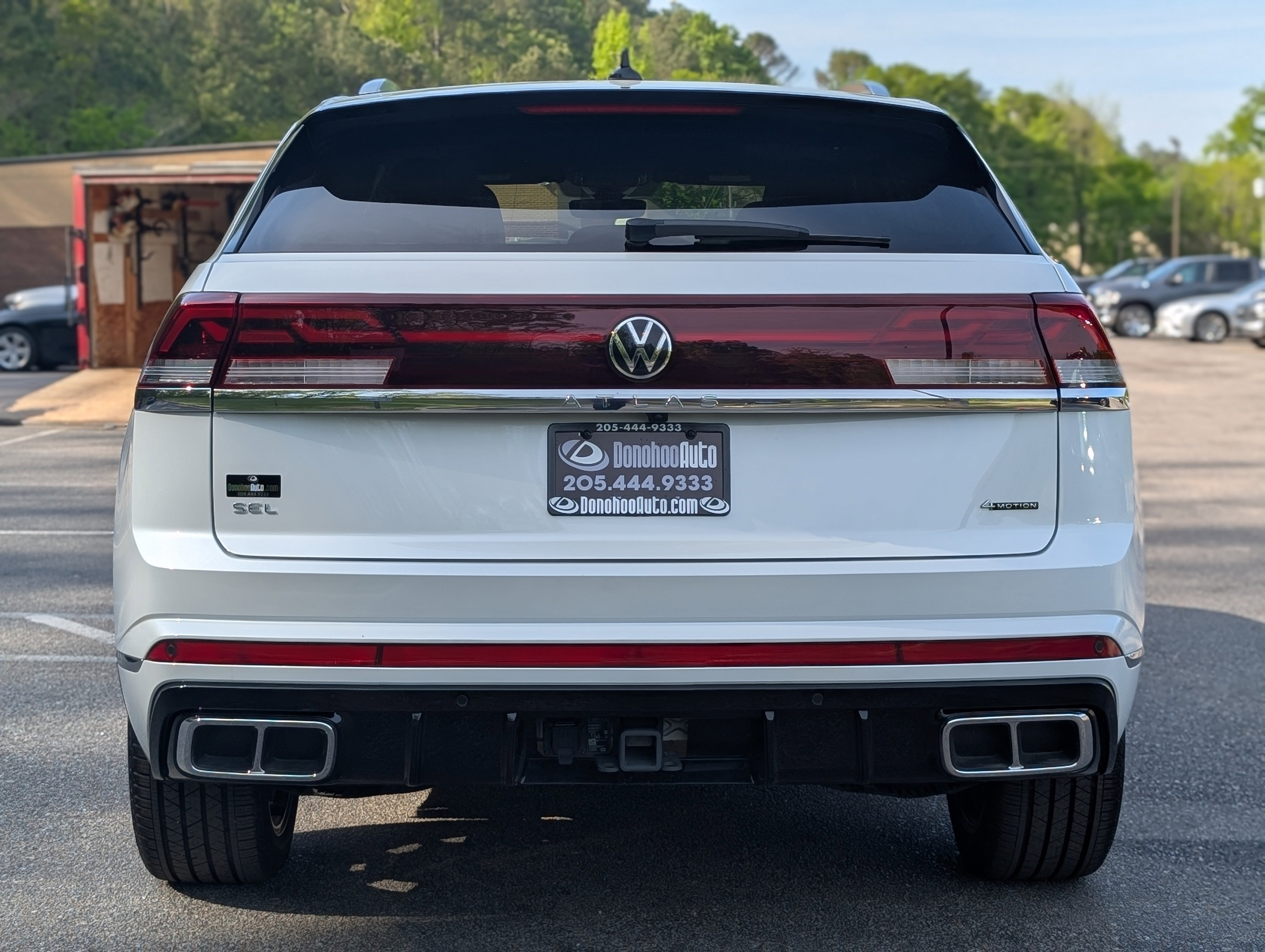 Used 2024 Volkswagen Atlas Cross Sport SEL Premium R-Line image 8