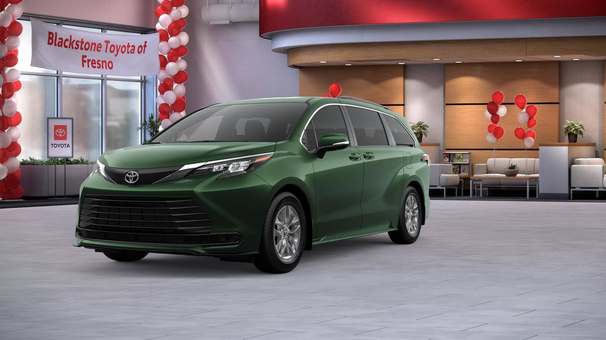 New 2026 Toyota Sienna LE FWD image 2