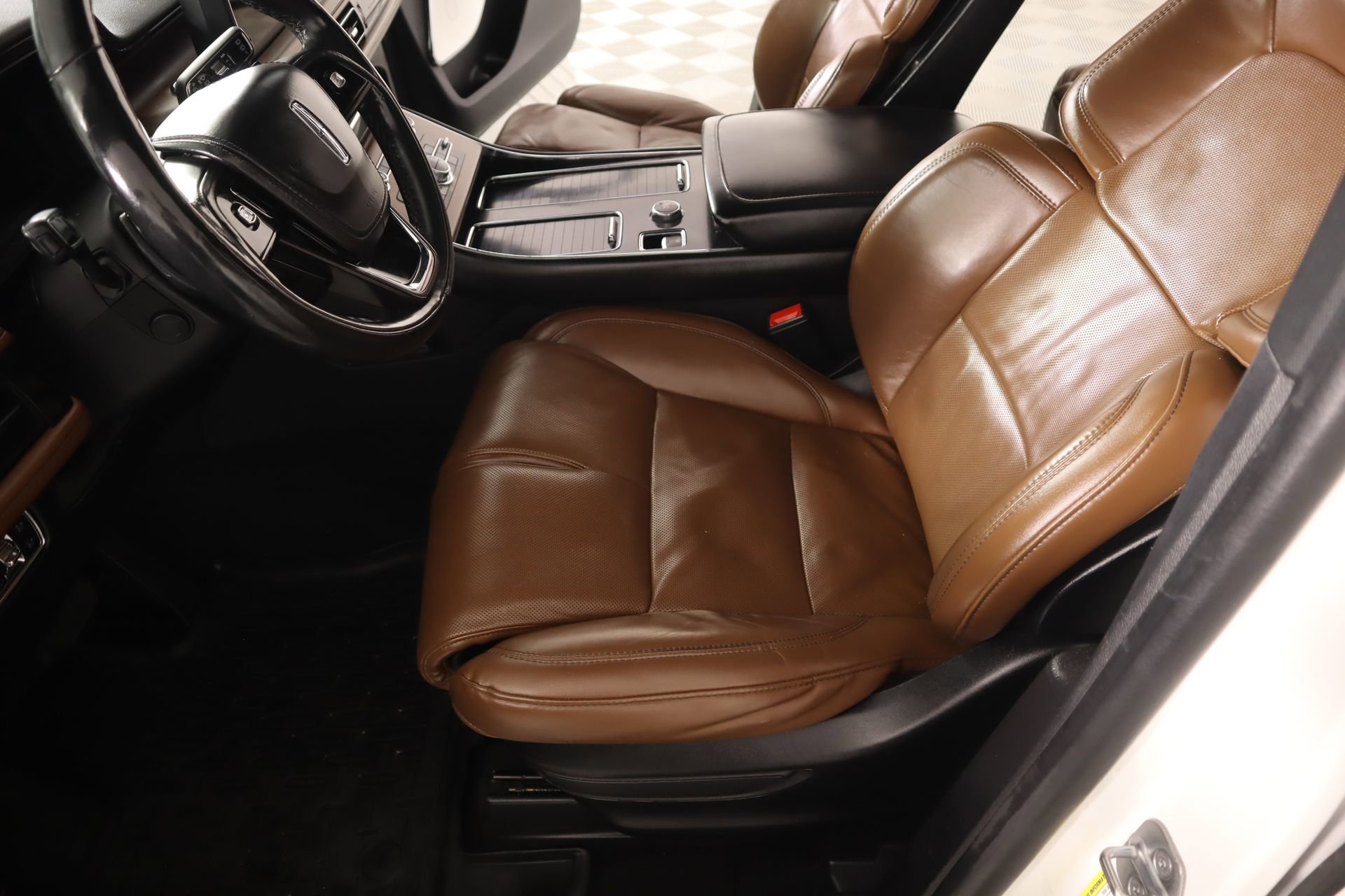 Used 2022 Lincoln Aviator Reserve w/ Equipment Group 201A image 11