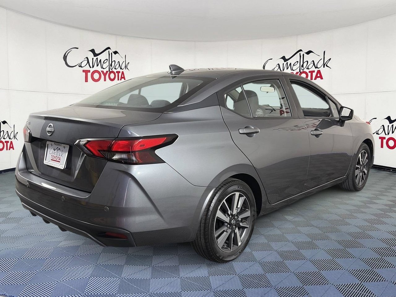 Used 2025 Nissan Versa SV FWD image 8
