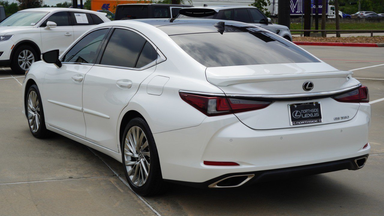 Certified 2022 Lexus ES 350 Ultra Luxury w/ Accessory Package 2 FWD image 8
