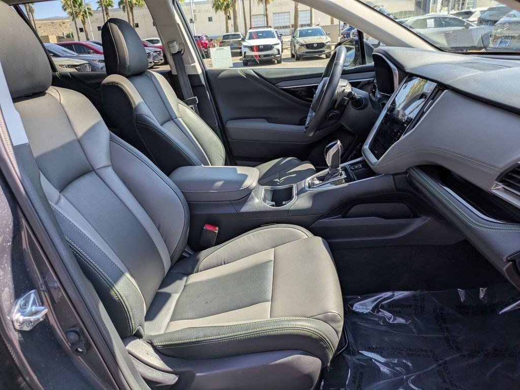 Used 2025 Subaru Outback Onyx Edition AWD/4WD image 29