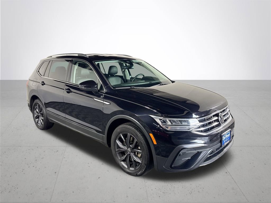 Certified 2022 Volkswagen Tiguan SE image 4