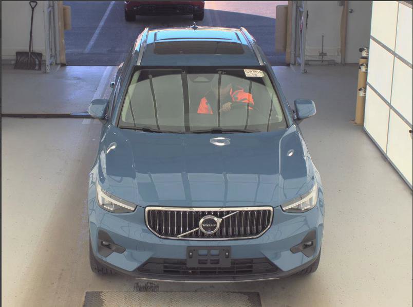 Used 2024 Volvo XC40 B5 Plus w/ Climate Package AWD/4WD image 17