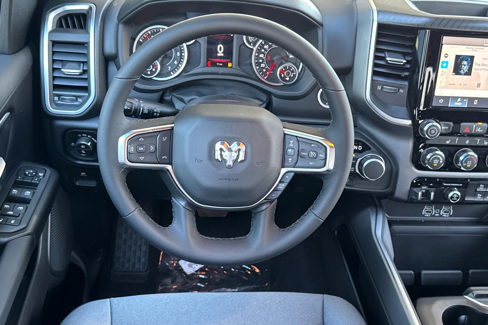 New 2026 RAM 1500 4x4 Crew Cab image 13