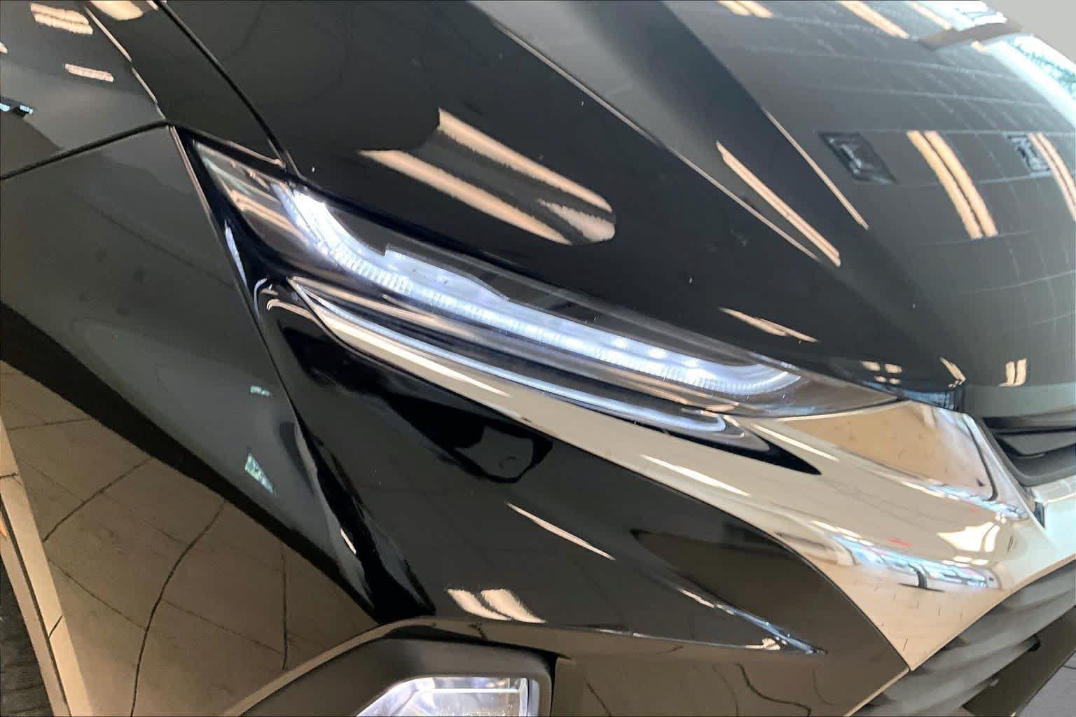 Used 2020 Chevrolet Blazer LT FWD image 25