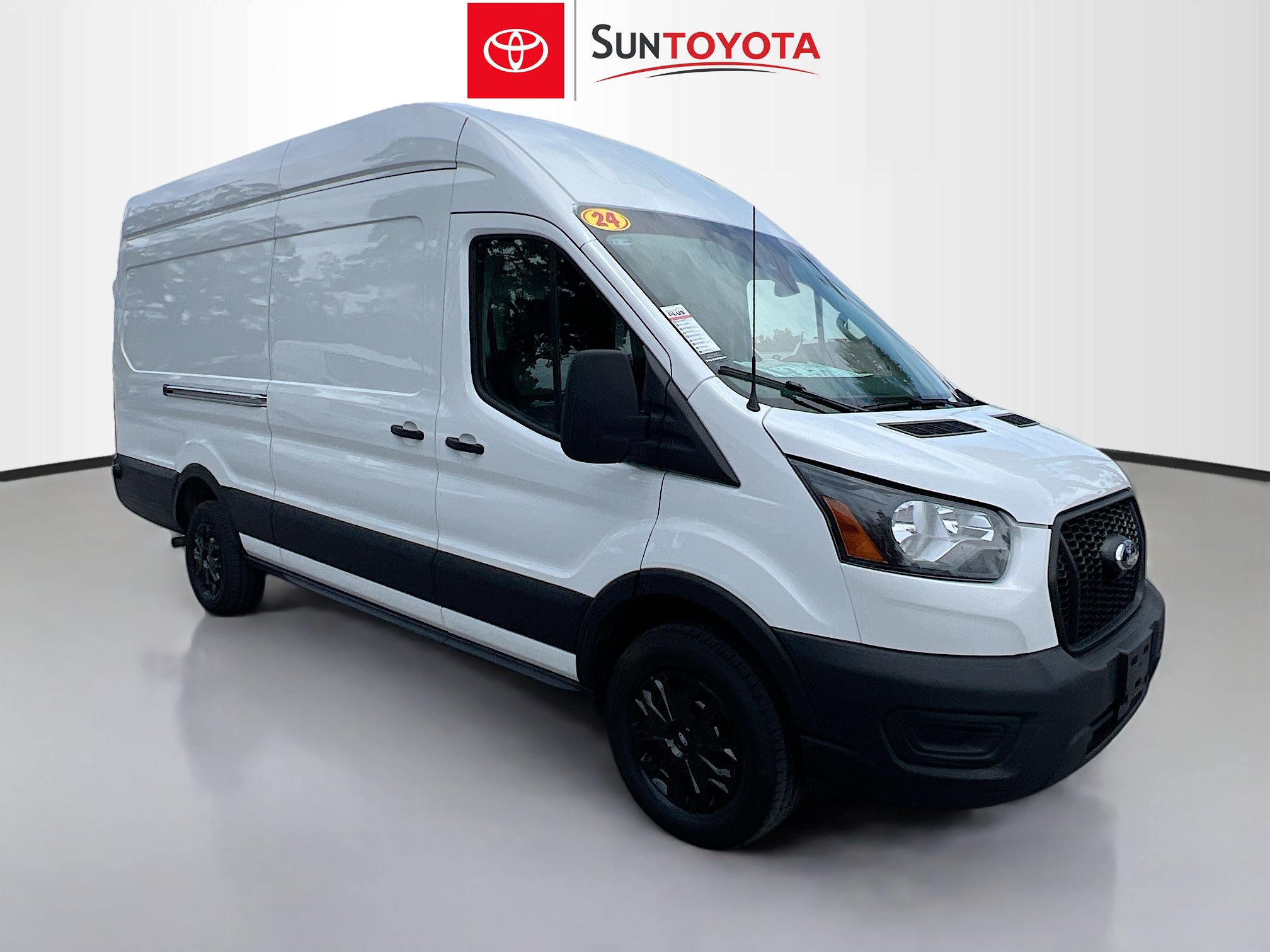 Used 2024 Ford Transit 250 148 High Roof Extended w/ Load Area Protection Package RWD image 1