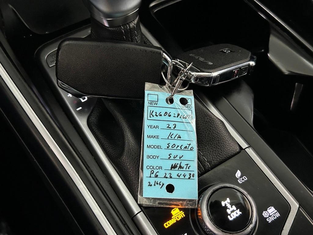 Used 2023 Kia Sorento S AWD/4WD image 49