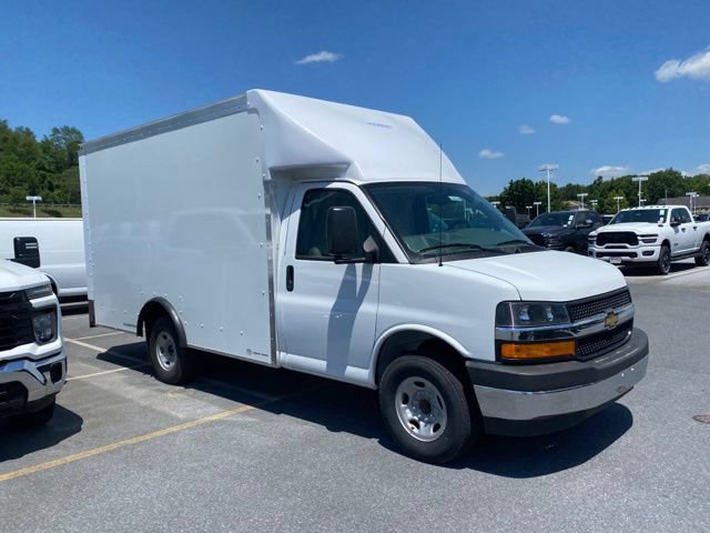 New 2026 Chevrolet Express 3500 w/ Power Convenience Package RWD image 5
