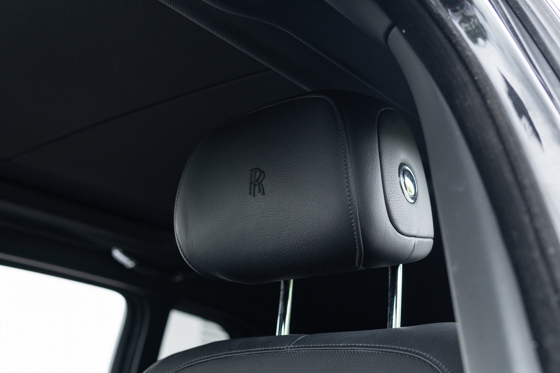 Used 2020 Rolls-Royce Cullinan image 35