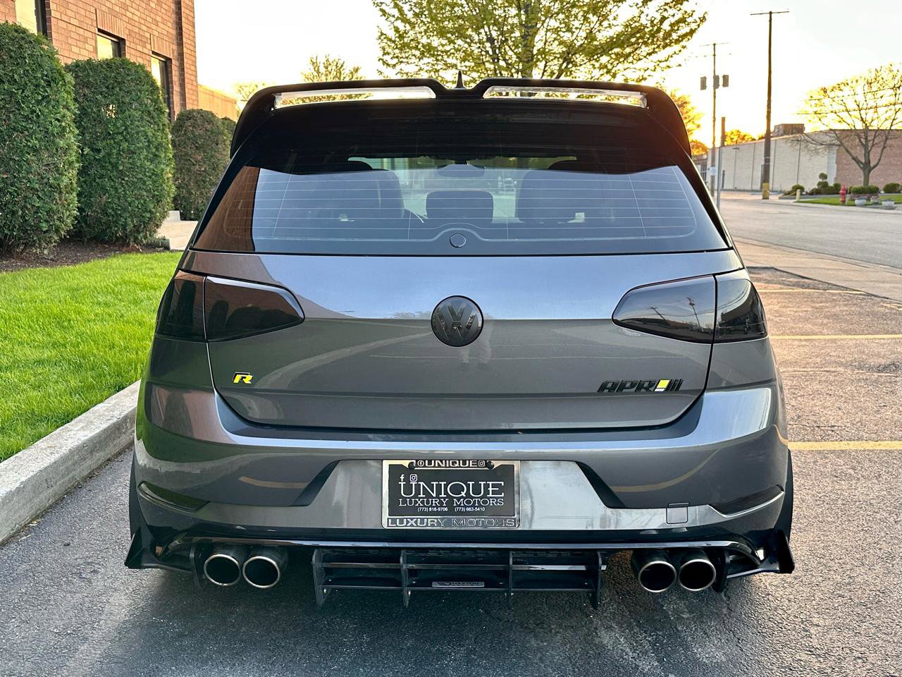 Used 2019 Volkswagen Golf R 4-Door AWD/4WD image 37