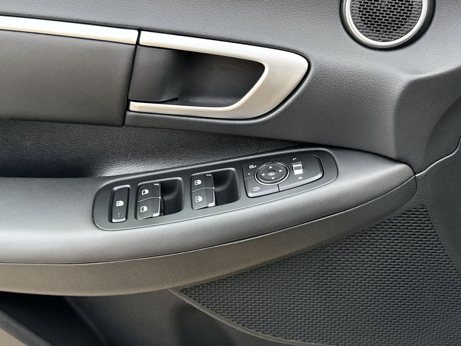 Certified 2025 Hyundai Sonata SEL image 15