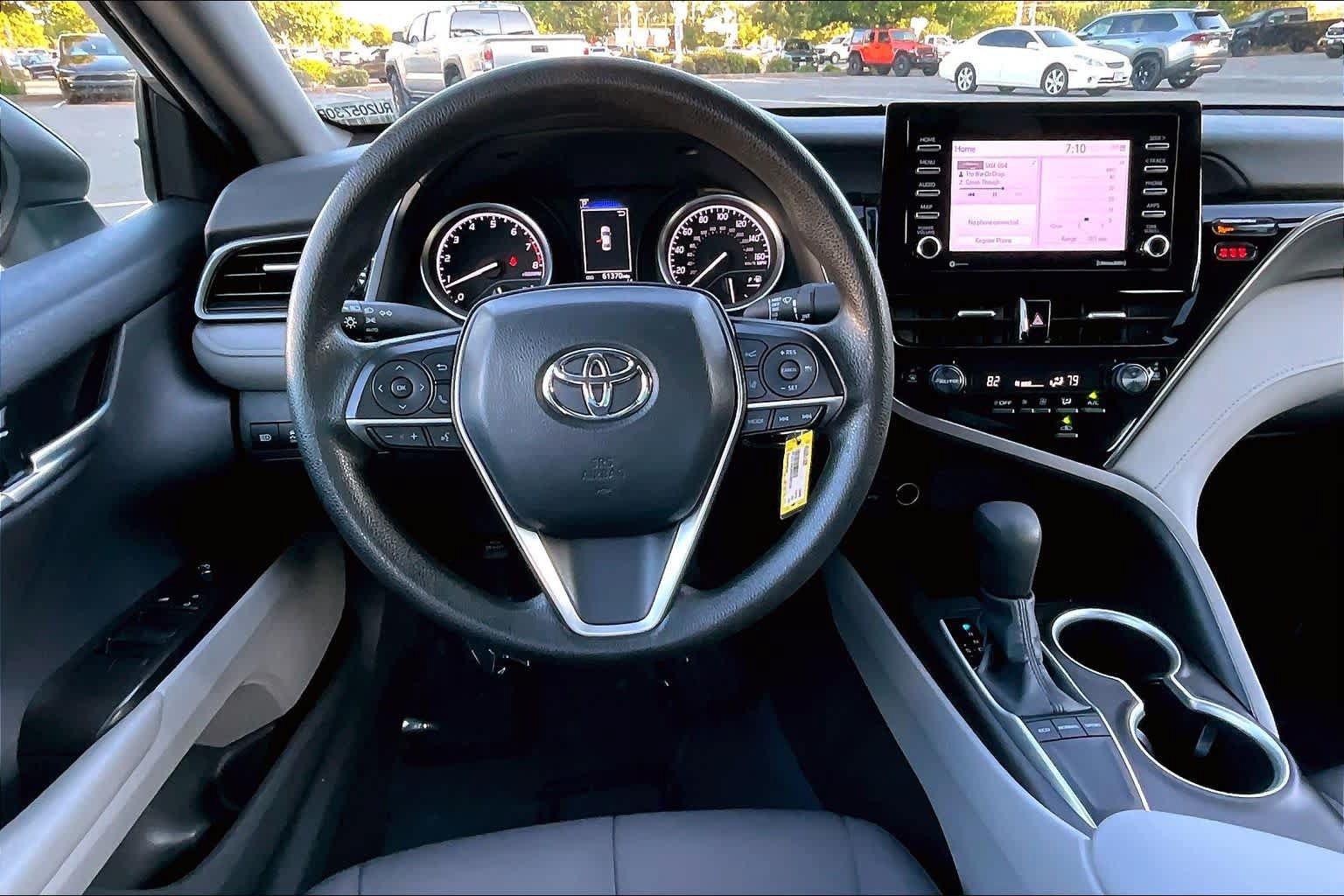 Used 2024 Toyota Camry LE FWD image 5