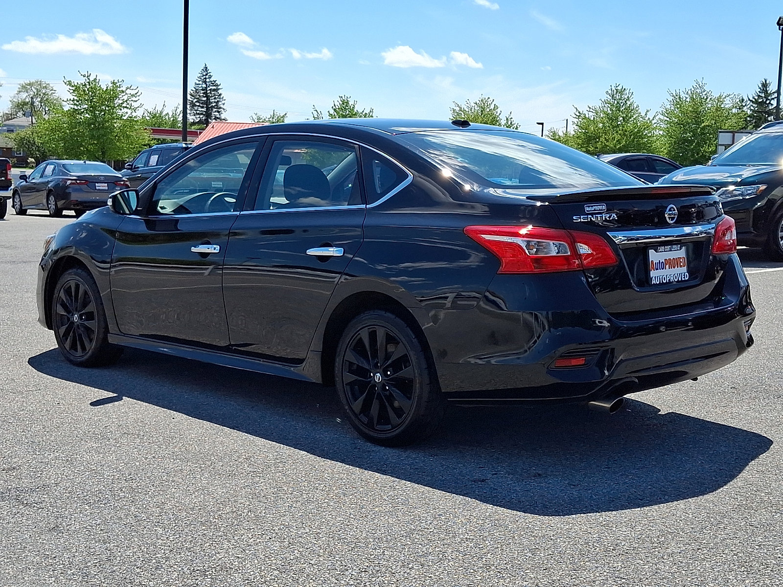 Used 2019 Nissan Sentra SR FWD image 4