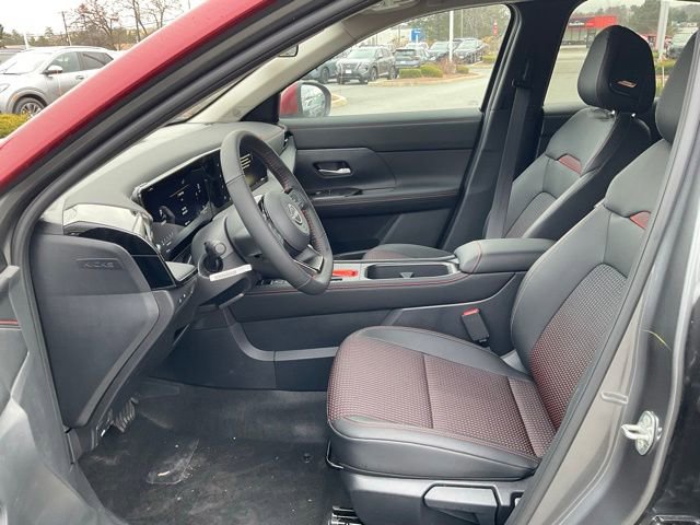 New 2026 Nissan Kicks SR w/ SR Premium Package image 12