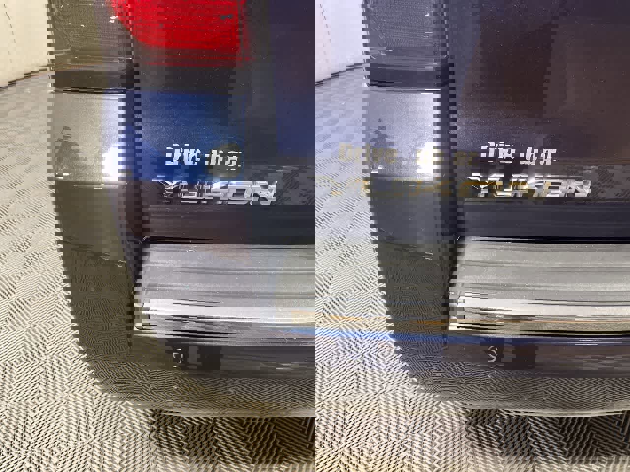 Used 2018 GMC Yukon Denali w/ Open Road Package image 11