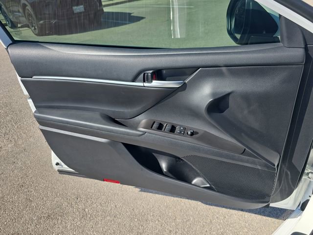 Used 2024 Toyota Camry SE image 27