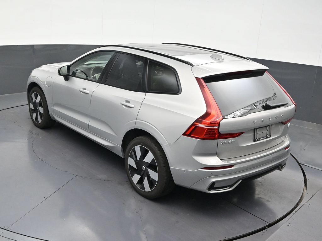 Used 2024 Volvo XC60 T8 Ultimate w/ Protection Package Premier AWD/4WD image 17
