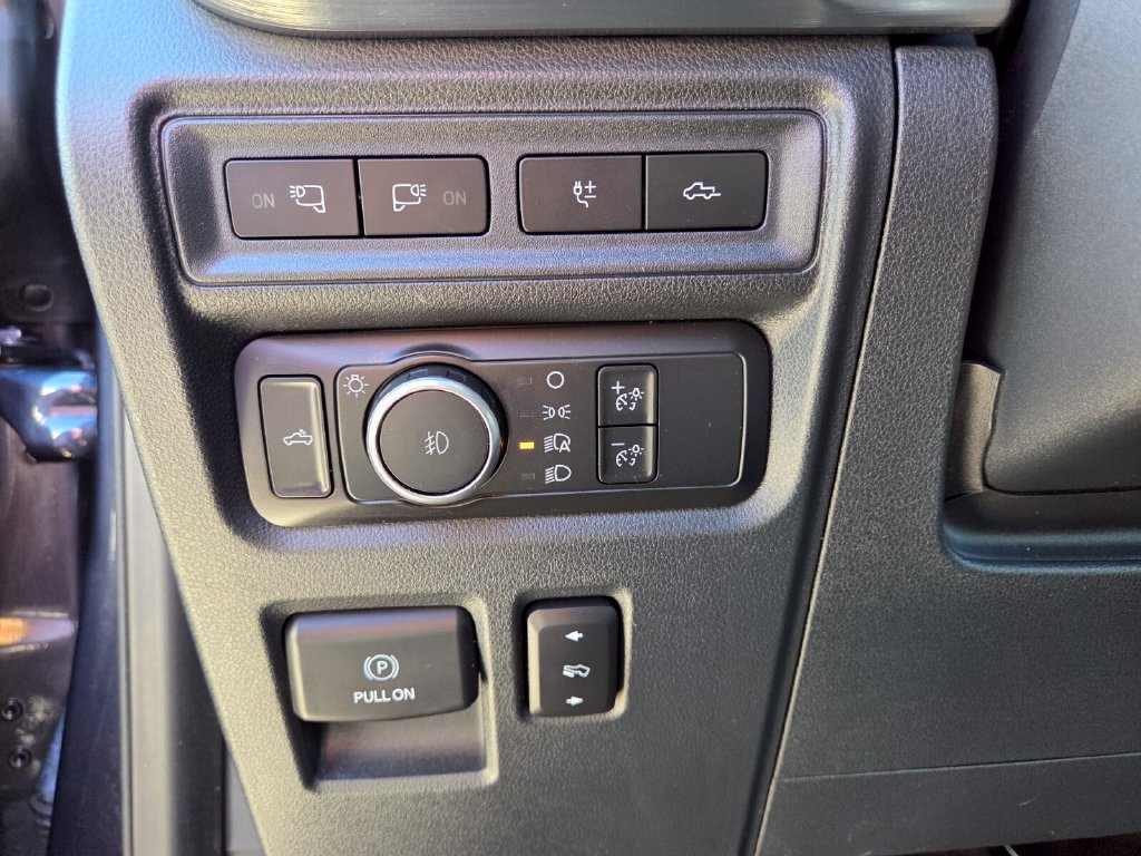Used 2021 Ford F150 Lariat w/ Equipment Group 502A High AWD/4WD image 12