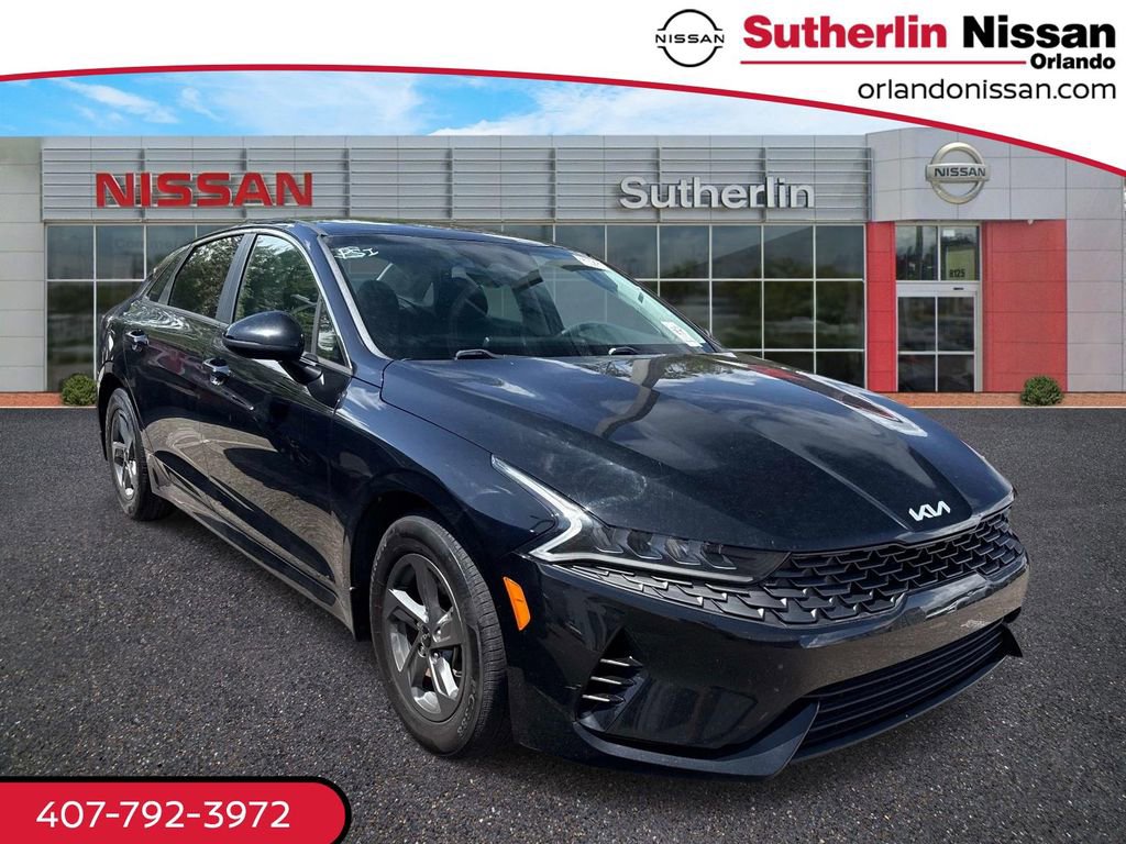 Used 2022 Kia K5 LX image 1