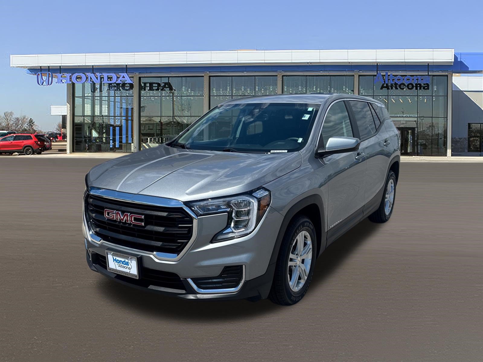 Used 2024 GMC Terrain SLE AWD/4WD image 1