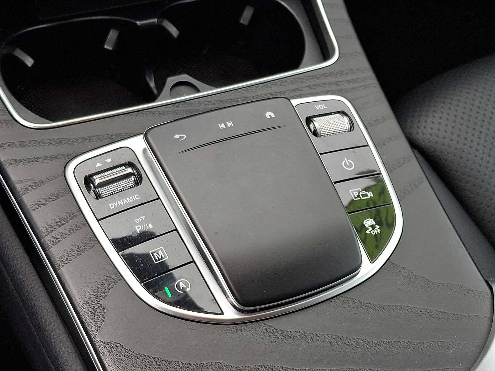 Used 2022 Mercedes-Benz GLC 300 4MATIC image 23