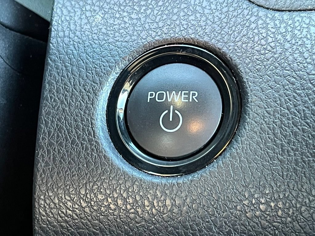 Used 2025 Toyota Camry SE FWD image 17