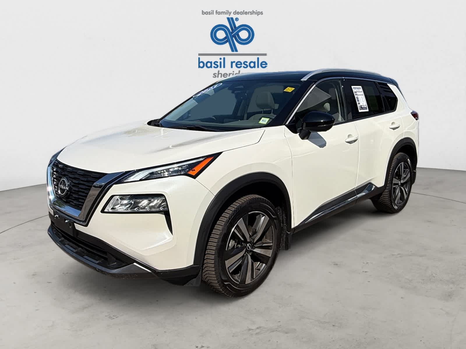 Used 2023 Nissan Rogue SL AWD/4WD image 2