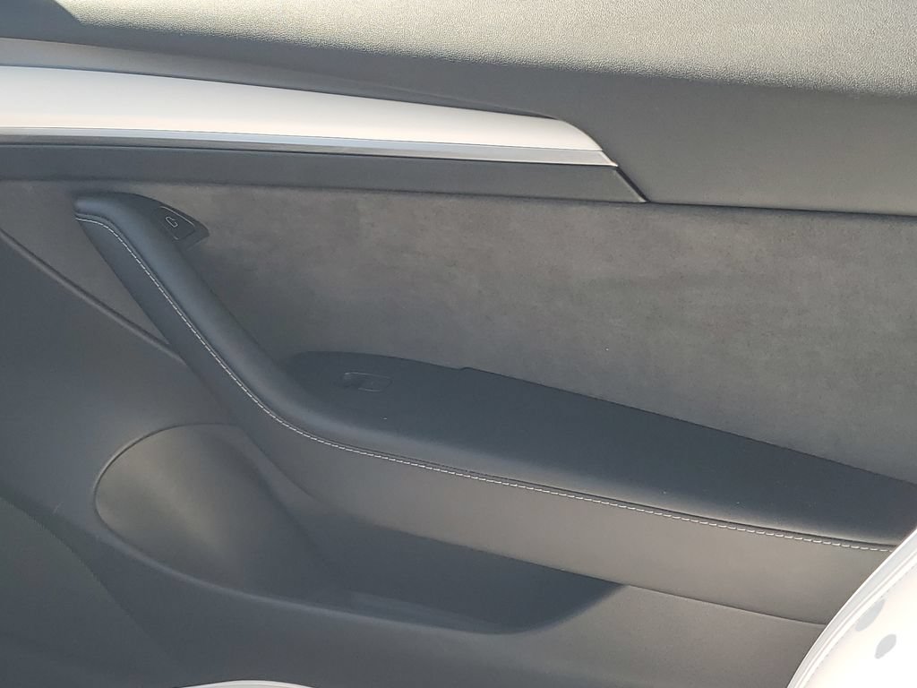 Used 2023 Tesla Model 3 Standard Range RWD image 13