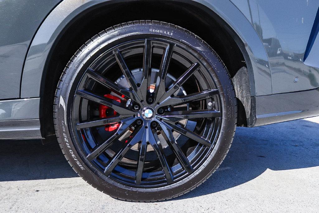 Used 2025 BMW X6 M60i AWD/4WD image 12